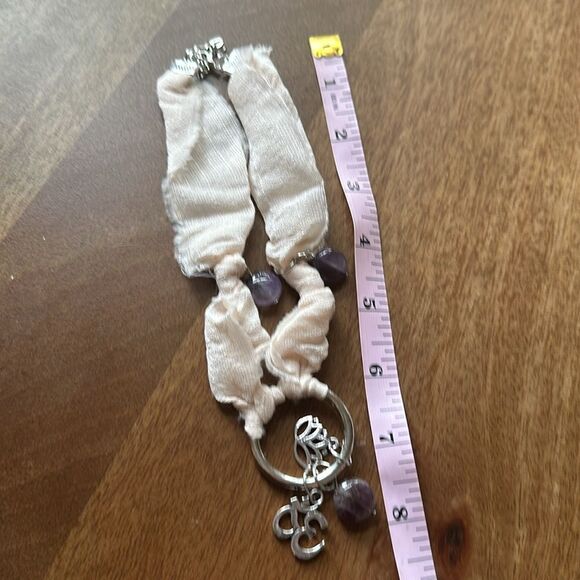 Summer Lotus/OM Necklace! - Picture 4 of 9